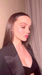 Hottest Adult Scene Vertical Video Unbelievable Show