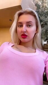 Incredible Adult Movie Vertical Video Great Pretty One