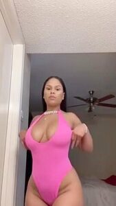 Light Skin Baddie