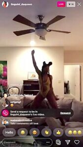 Strippers Showin Out